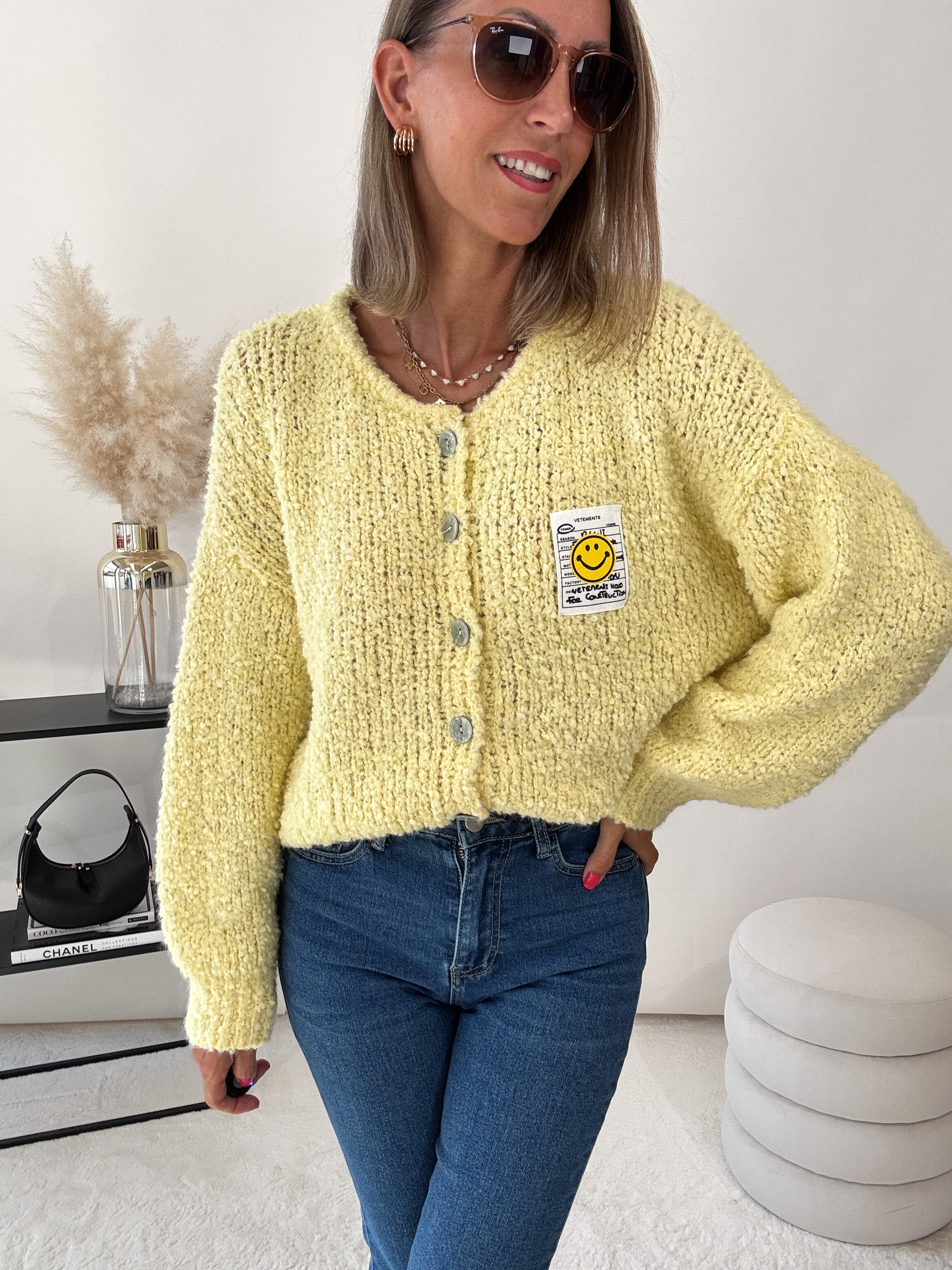 "Bari" kuscheliger Boucle Cardigan- hellgelb