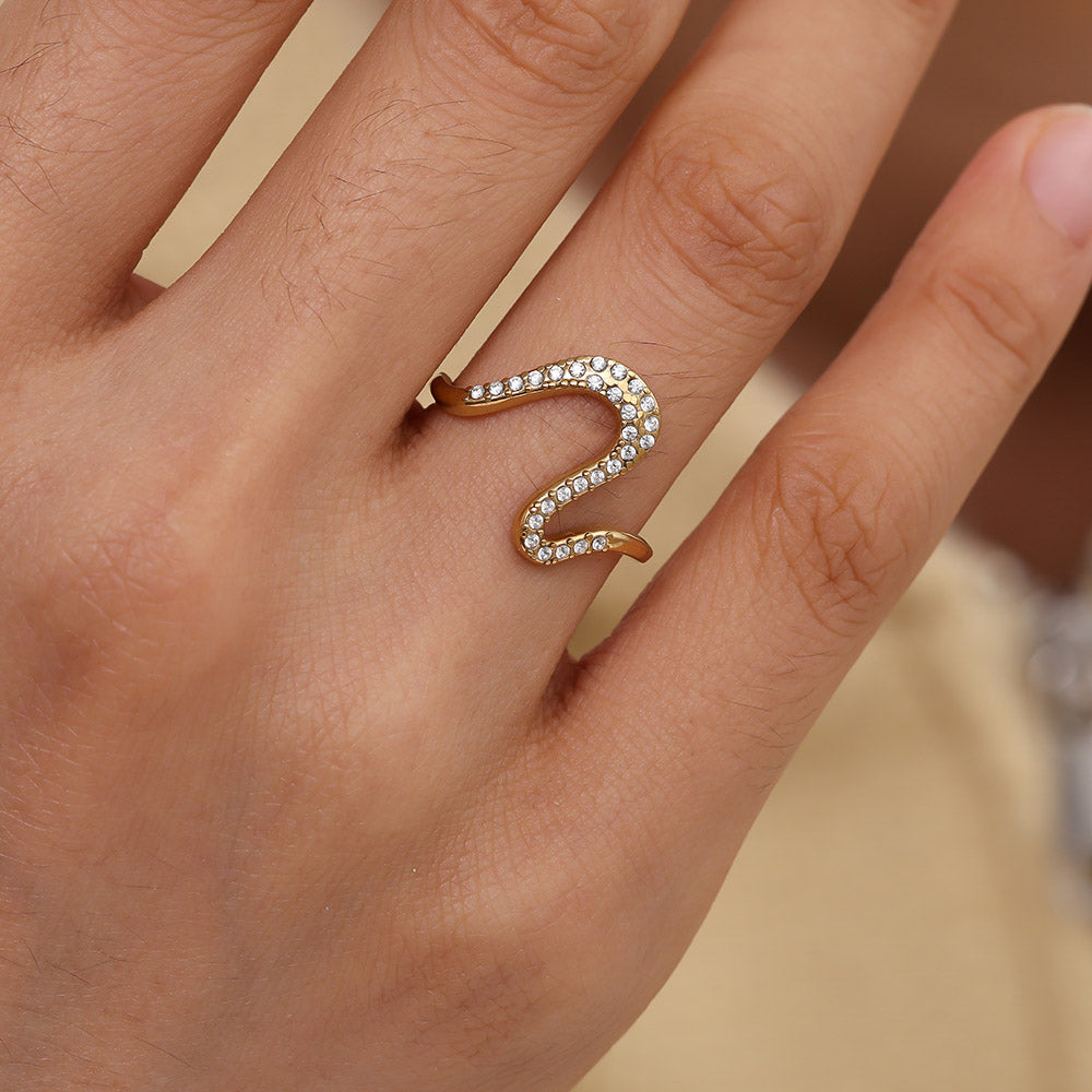 "Love Diamond" stylischer Ring - gold