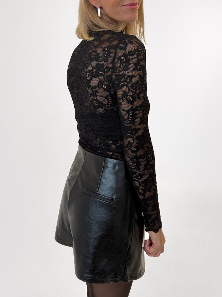 "Fiora" tolles Spitzenshirt mit Turtleneck - schwarz