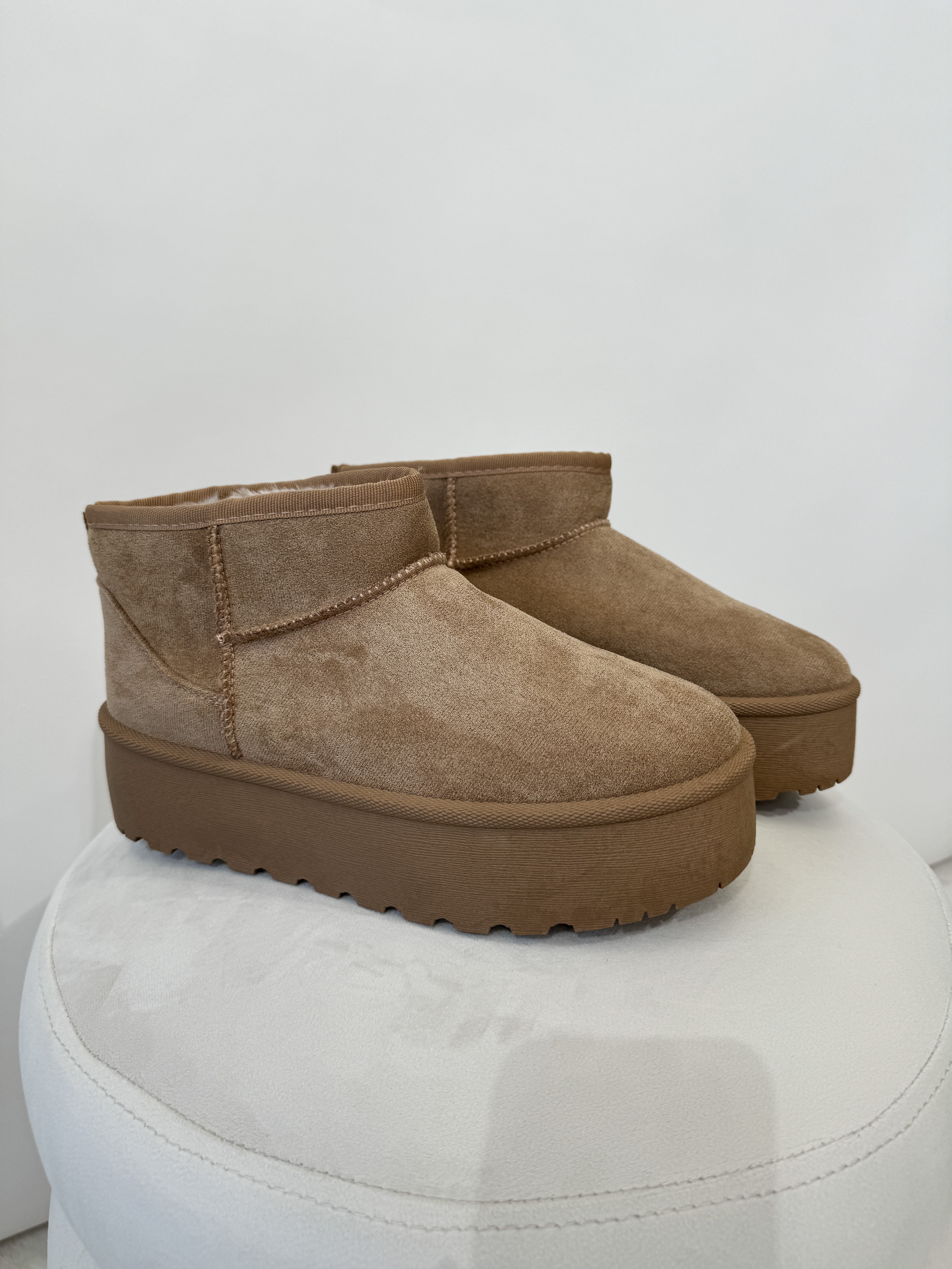 "Quebec" Plateau Boots - taupe