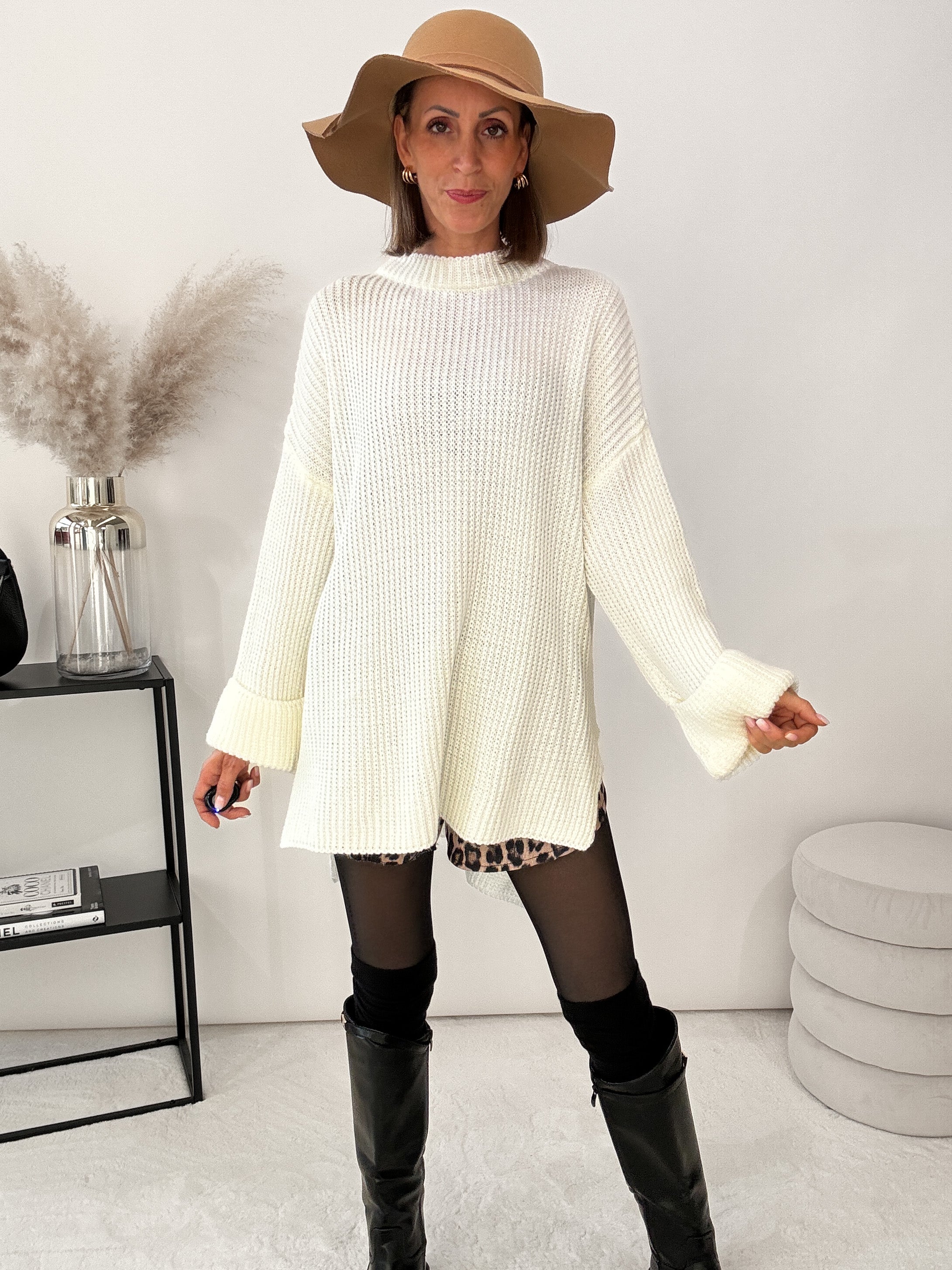 Strickpullover mit Schlitz - creme