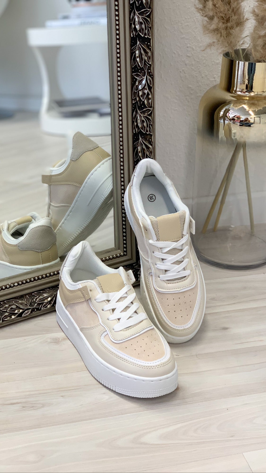 "Fall in love" Sneaker - beige