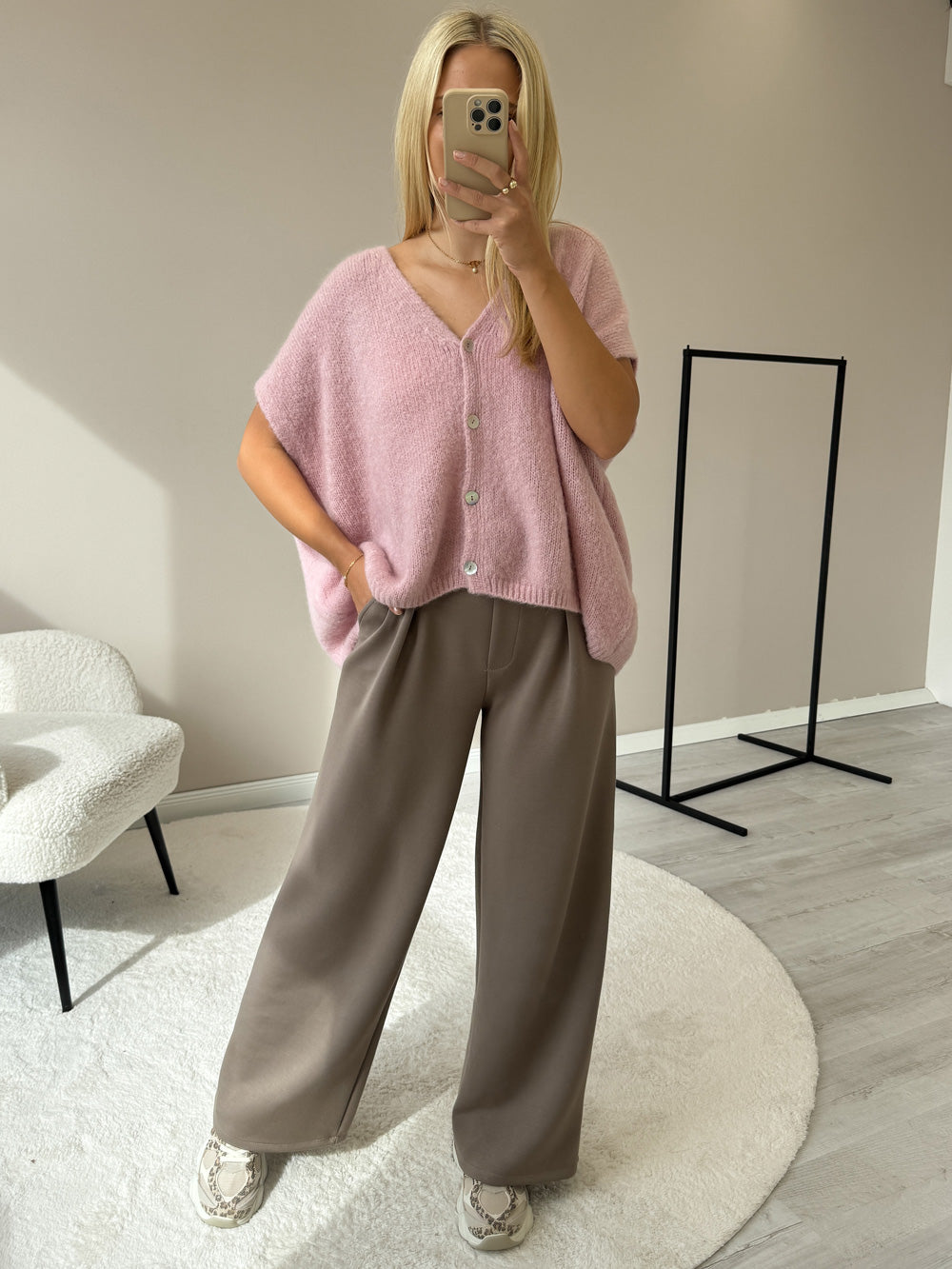 BLUSH VEST