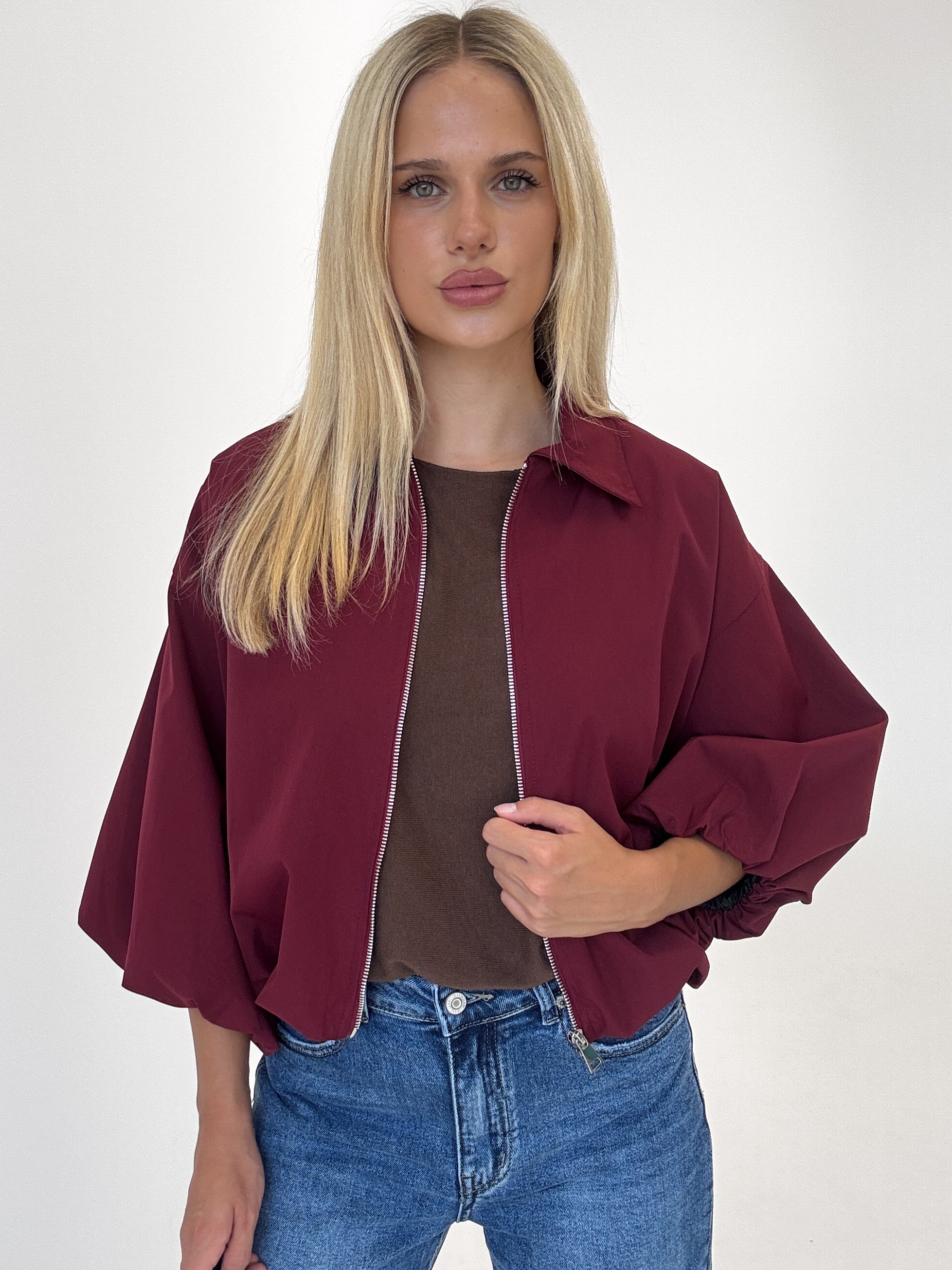 "Mena" stylische Jacke mit 7/8 Ärmeln - bordeaux