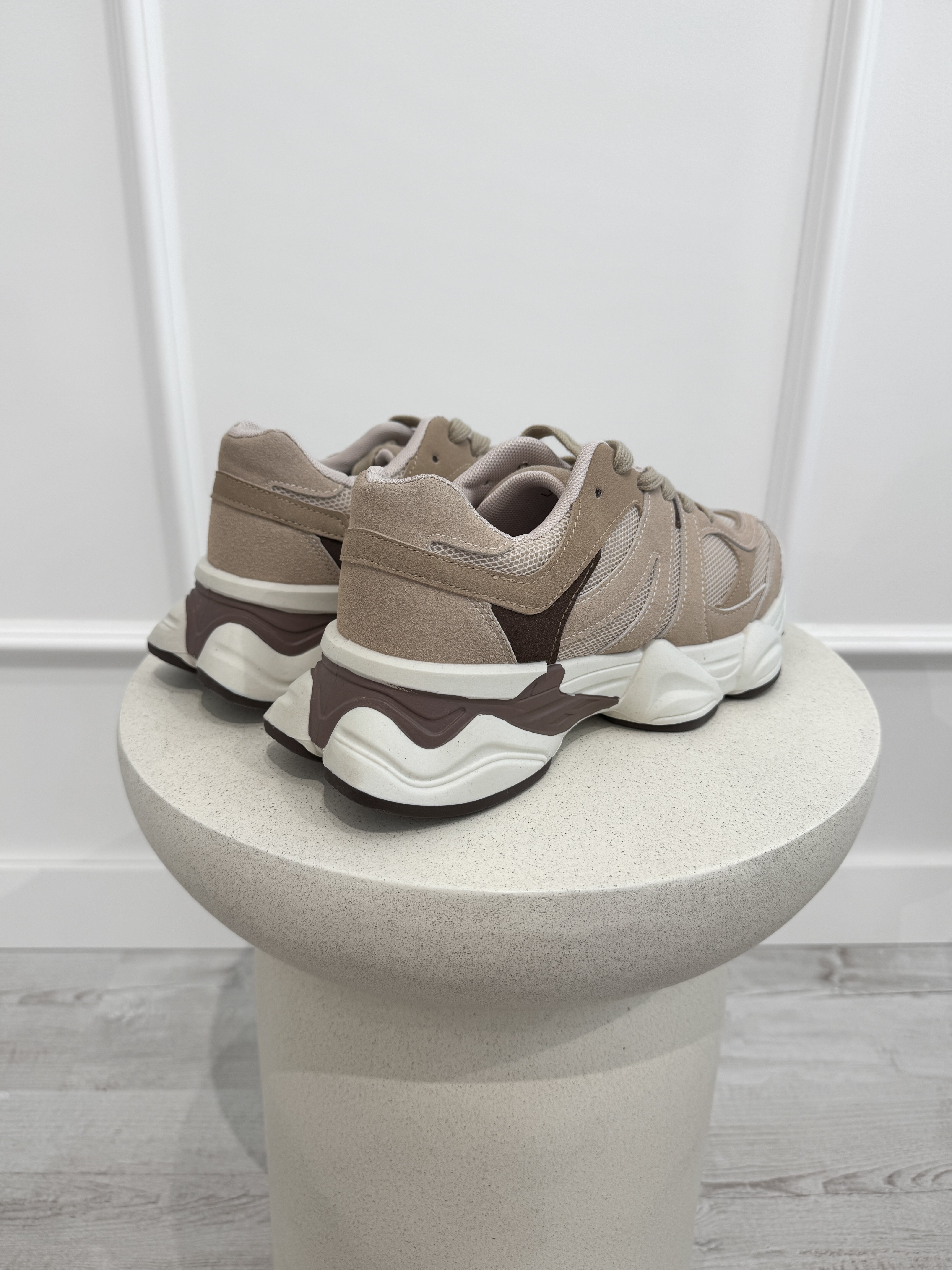 "Motion" stylischer Sneaker - beige