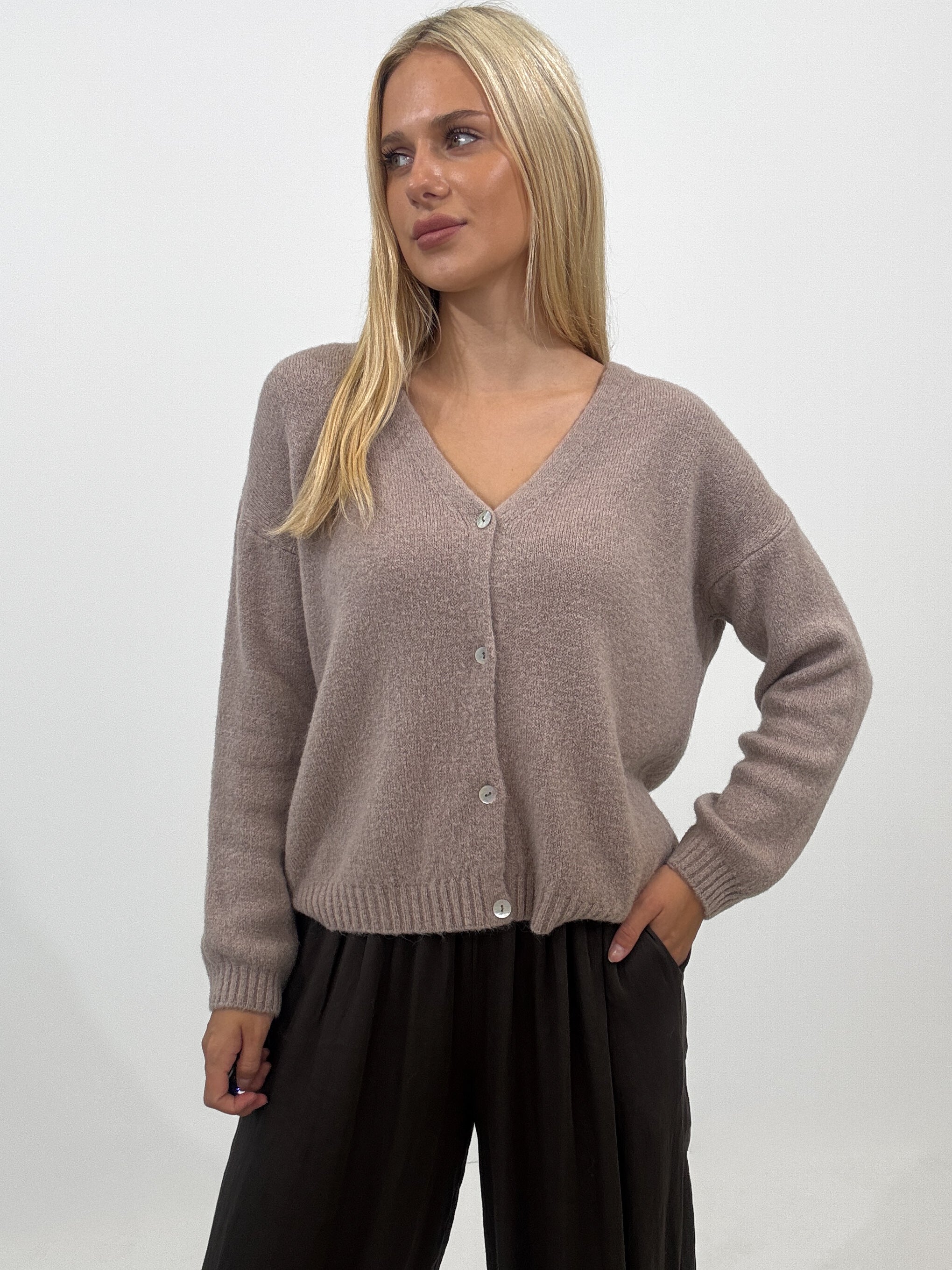 "Orlando V" kuscheliger Cardigan aus Alpaka Wolle - mocca