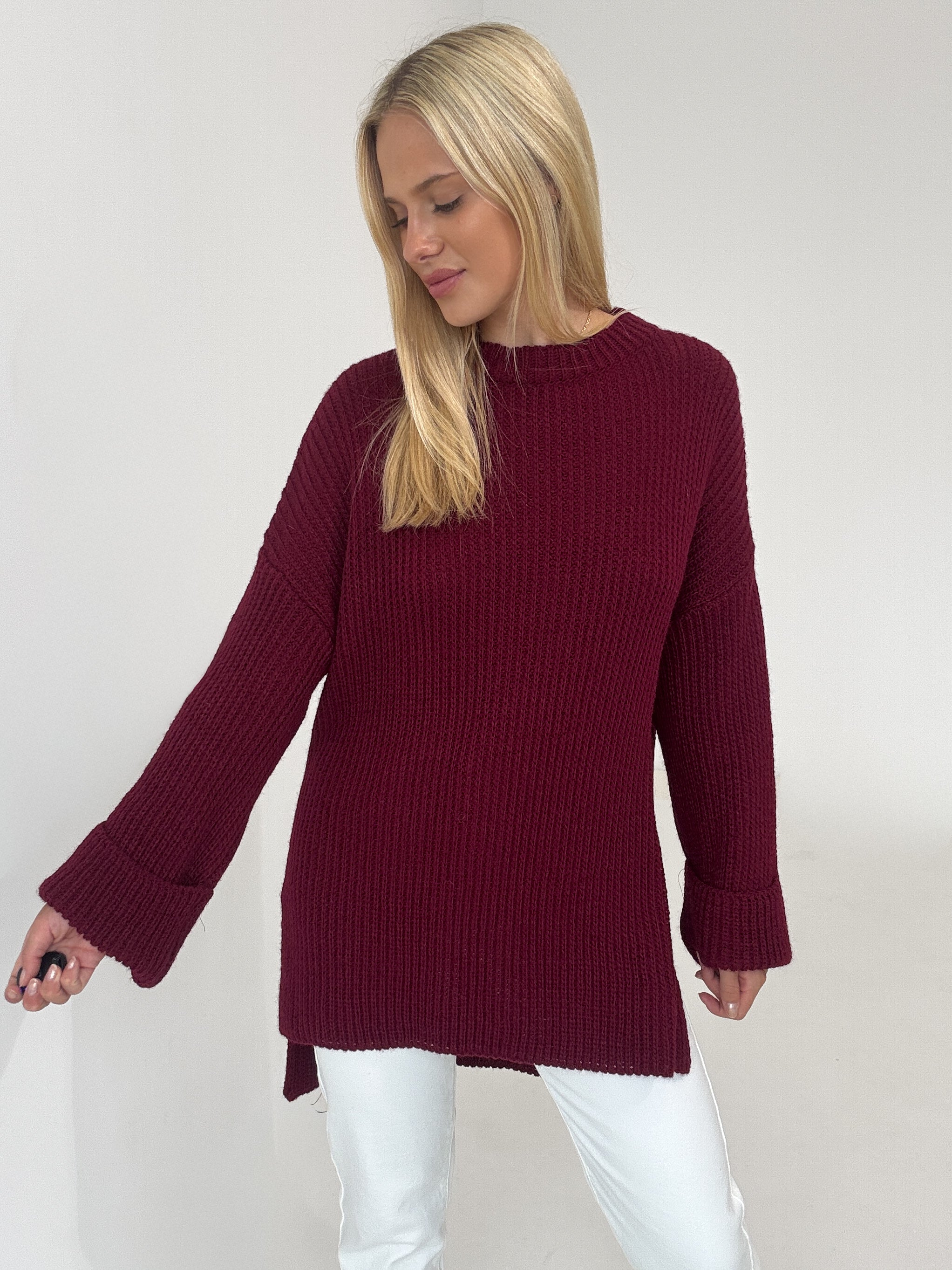 Strickpullover mit Schlitz - bordeaux