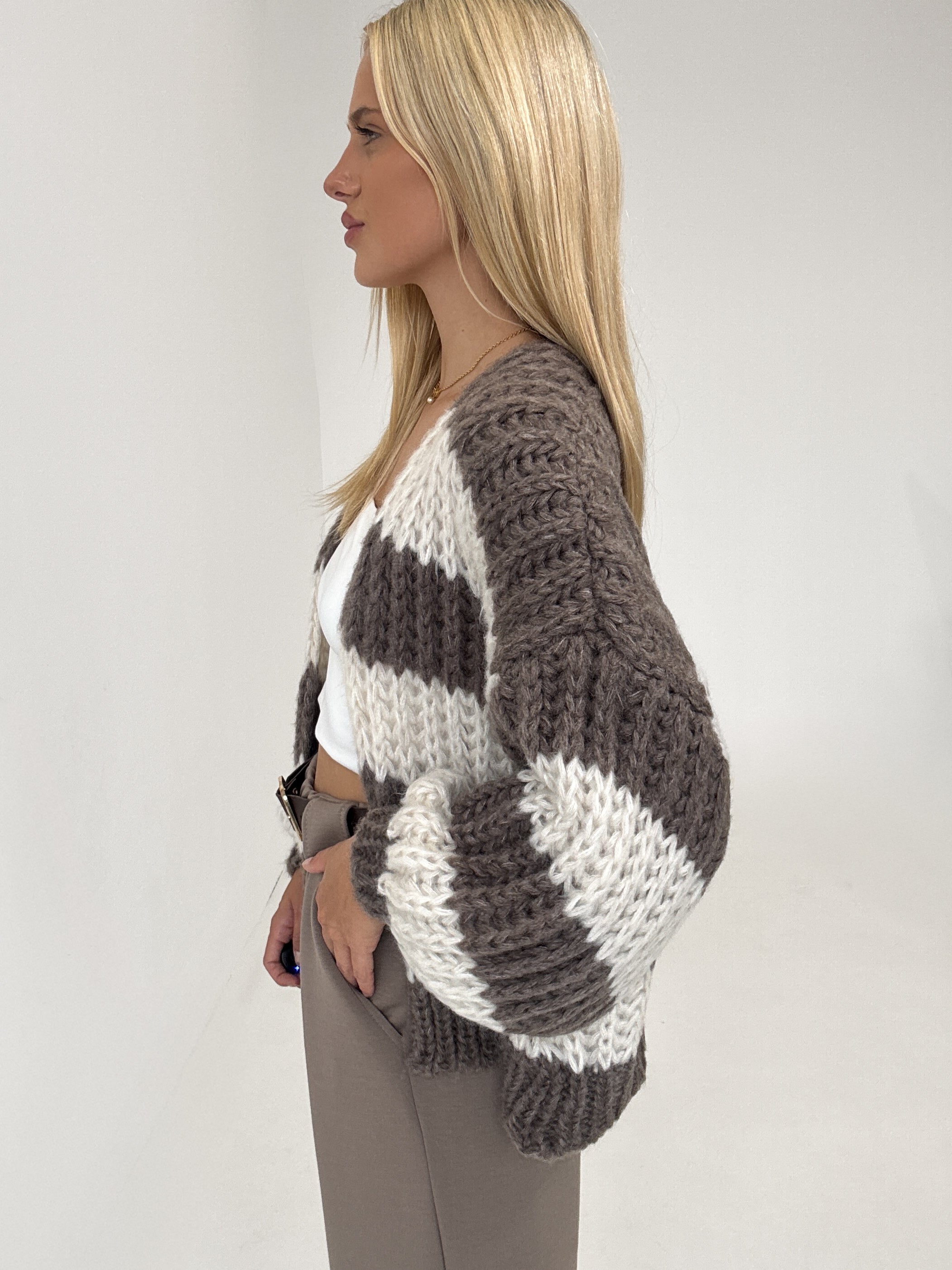"Naima Stripes" kuscheliger Cardigan - mocca/beige