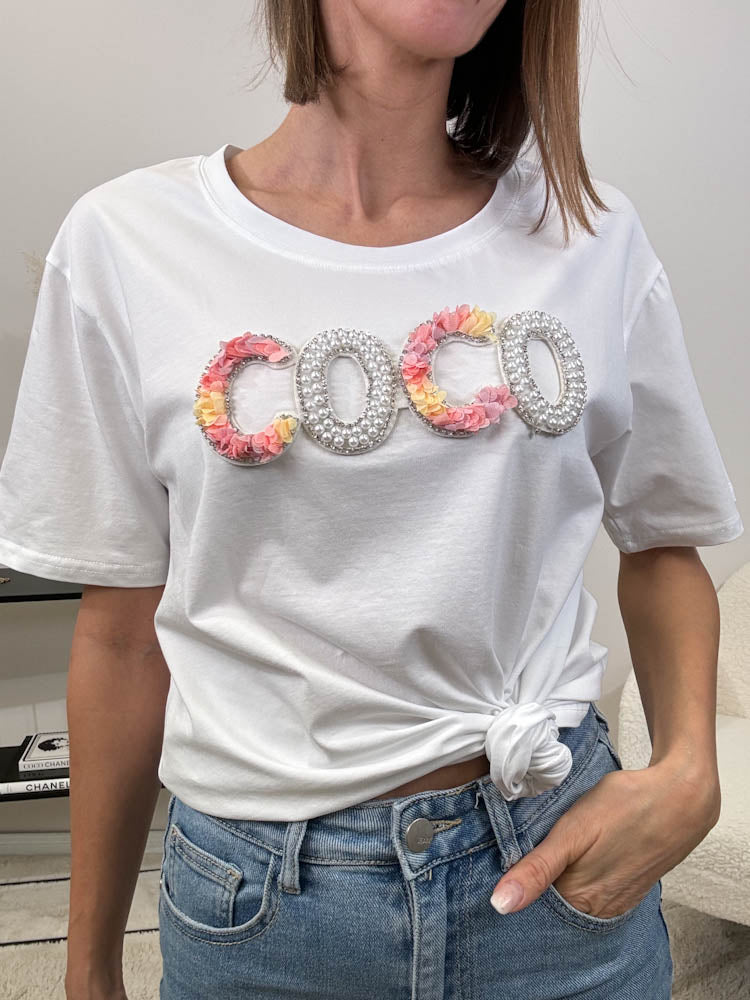 "Extravagant" T- Shirt mit Blüten &amp; Perlen - weiss