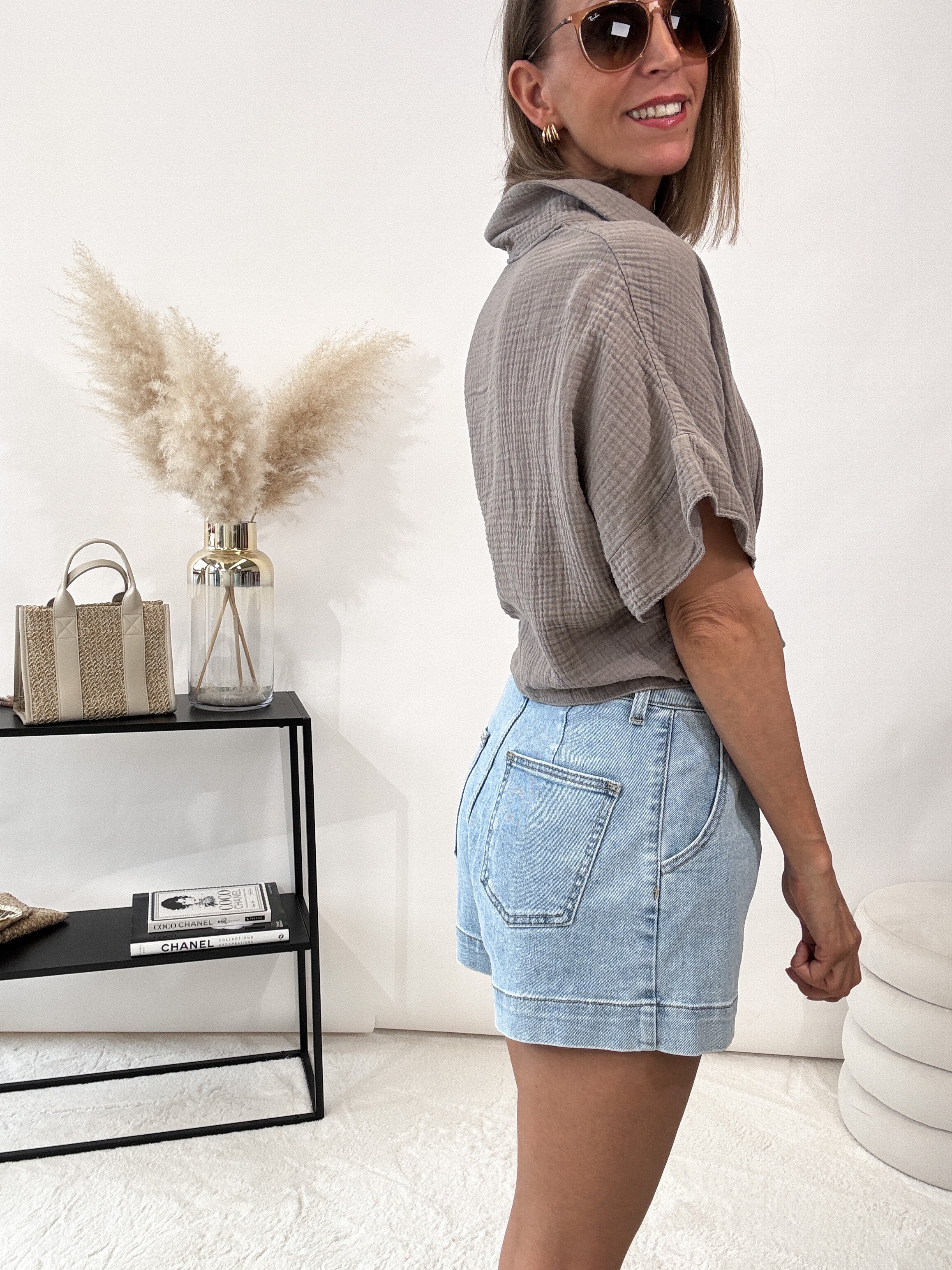 "Musselin" kurze Bluse aus Baumwolle - mocca
