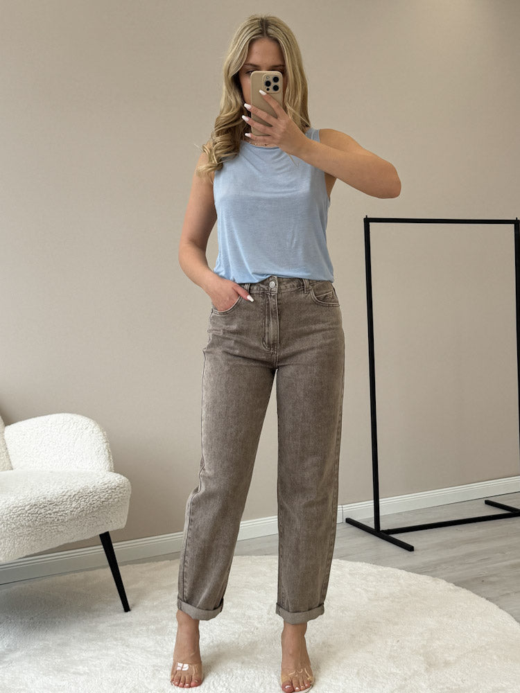 "Mom Mousse" Old Mom Fit Jeans - washing mocca