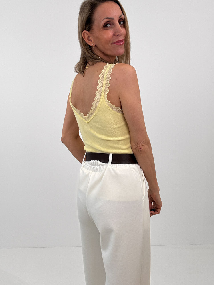 "Veria" viscose Top mit Spitzendetails - lemon ice