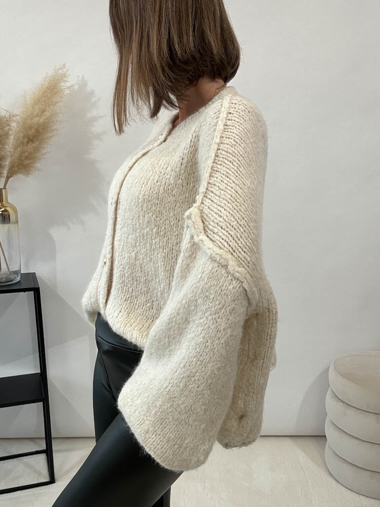 "Cozy Button Mini" kuscheliger Cardigan - creme