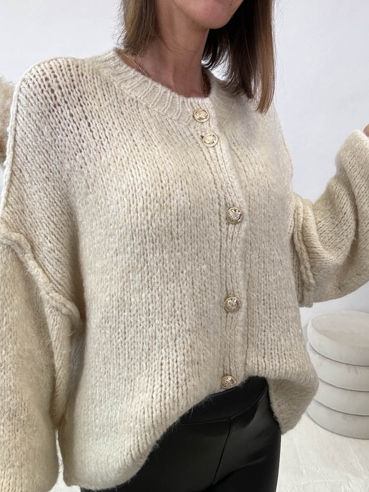 "Cozy Button Mini" kuscheliger Cardigan - creme