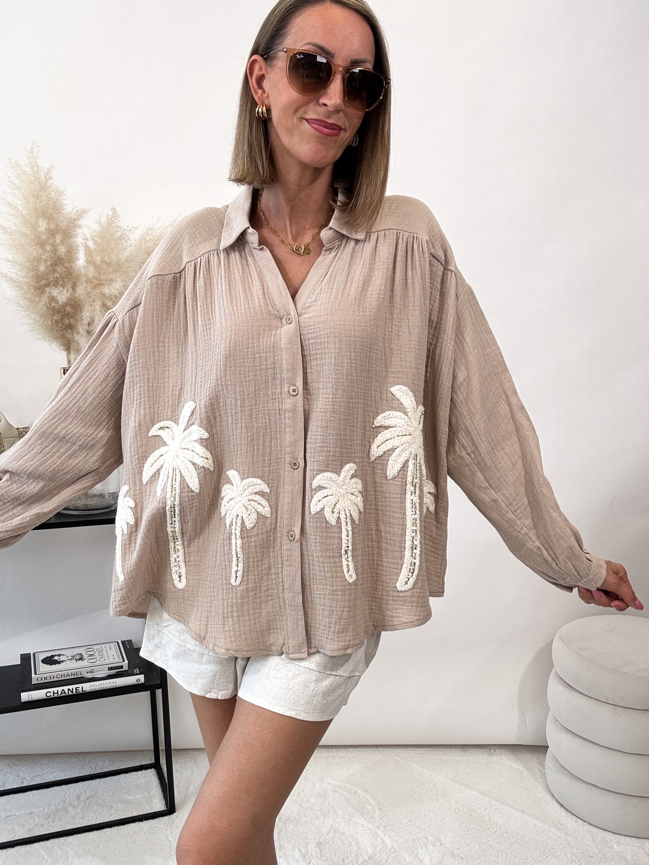 "Waffle Palm Midi" kurze Musselinbluse - taupe