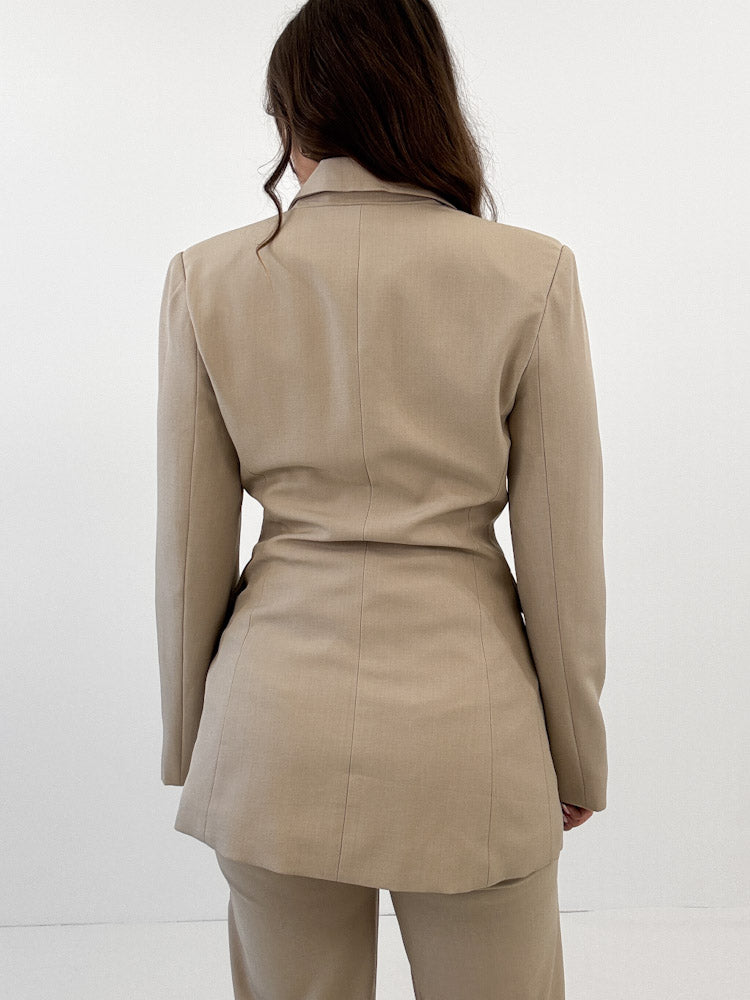"Solea Blazer" eleganter taillierter Blazer - beige