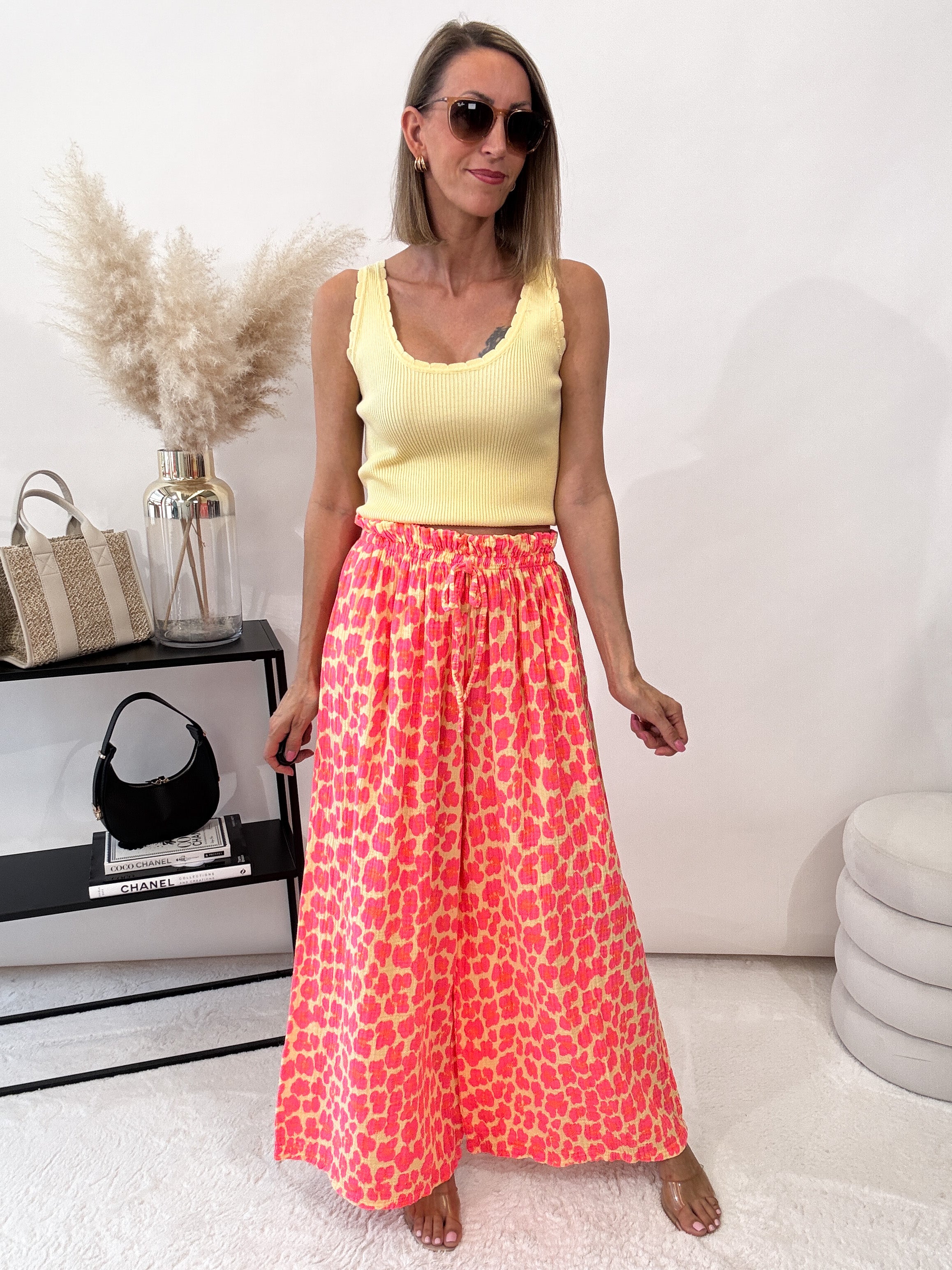 "Musselin Leo Pants 2.0" Hose aus Baumwolle (bis Größe 44) - glowy yellow/pink