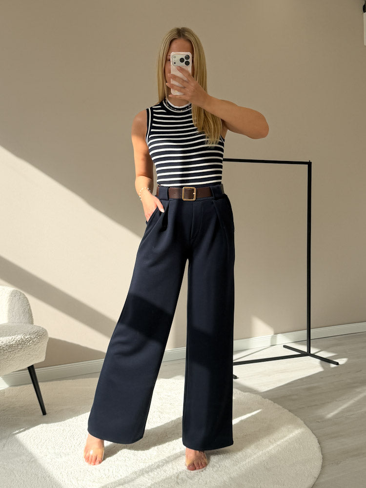 "Cara Stripes" schönes Stricktop aus Viscose - navy/ weiß