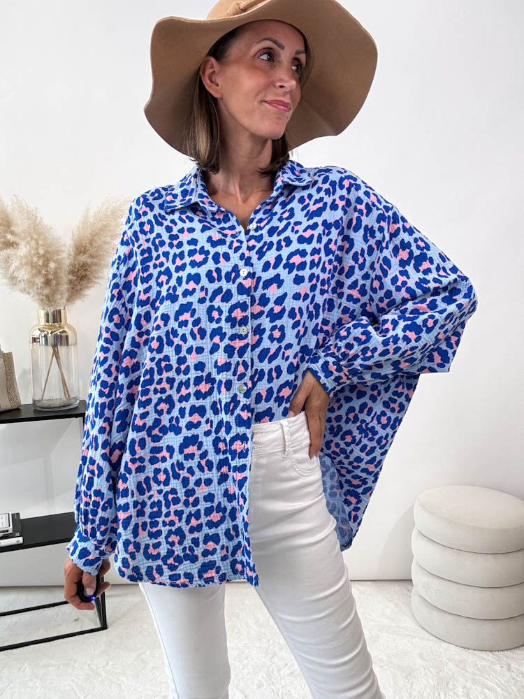 "Musselin Leo" Bluse aus Baumwolle - blau