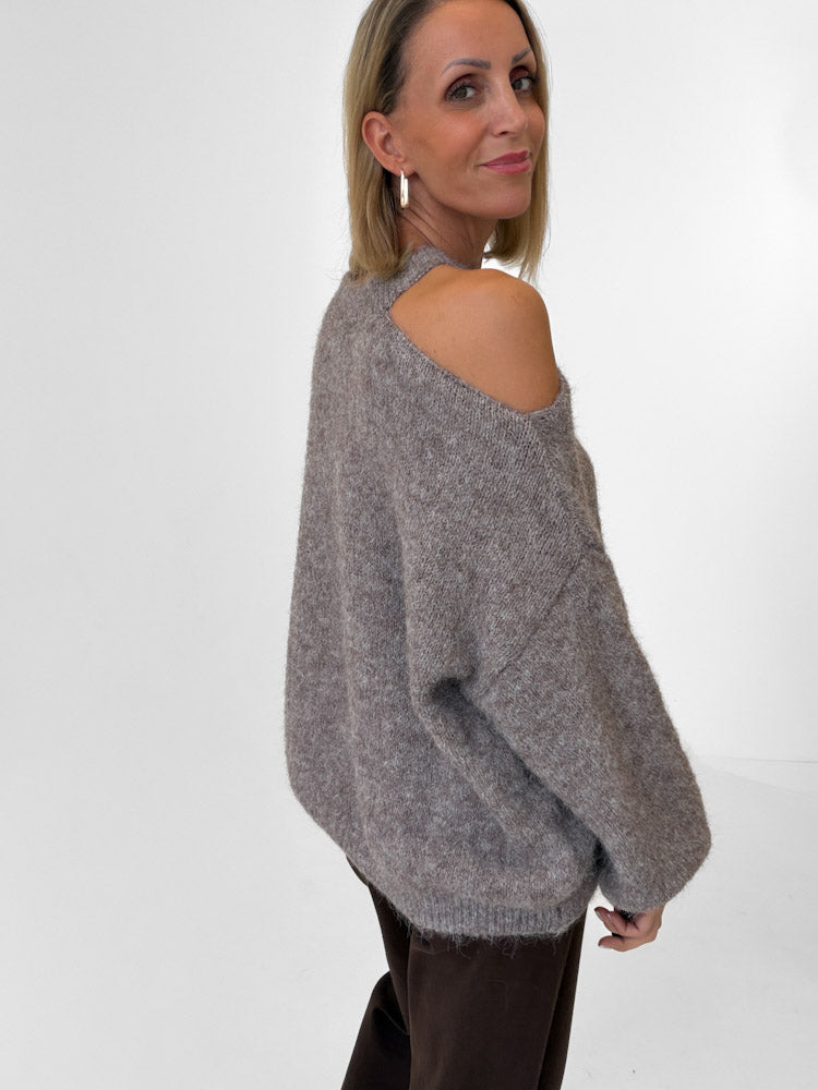 "Lia" weicher Cold-Shoulder Pullover - mocca
