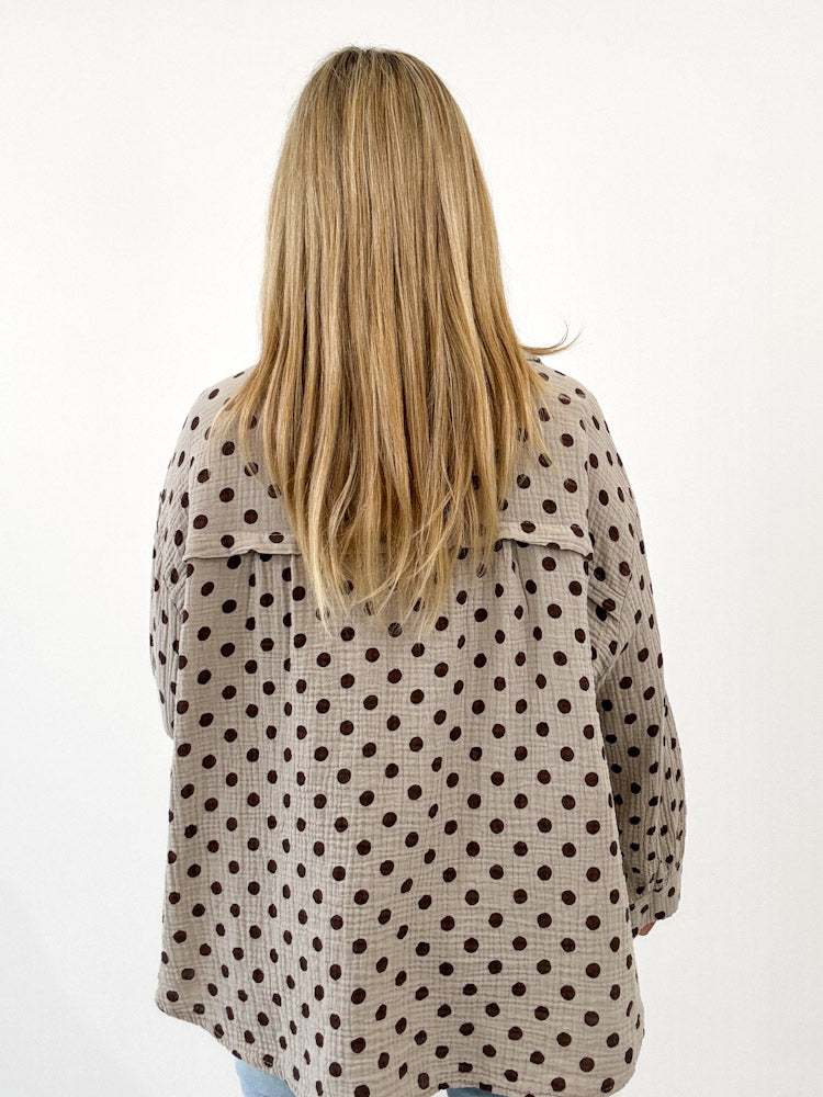 "Waffle Dots Midi 2.0" schöne Musselinbluse mit Punkten - beige/braun