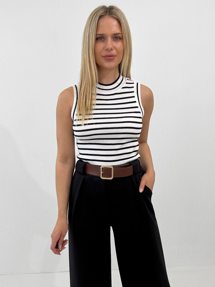 "Cara Stripes" schönes Stricktop aus Viscose - weiß/ schwarz