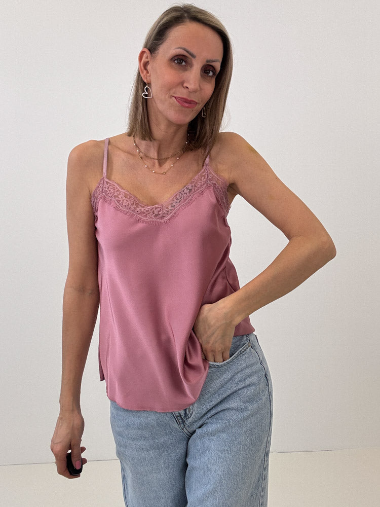 Lace Top mit weicher Spitze - berry