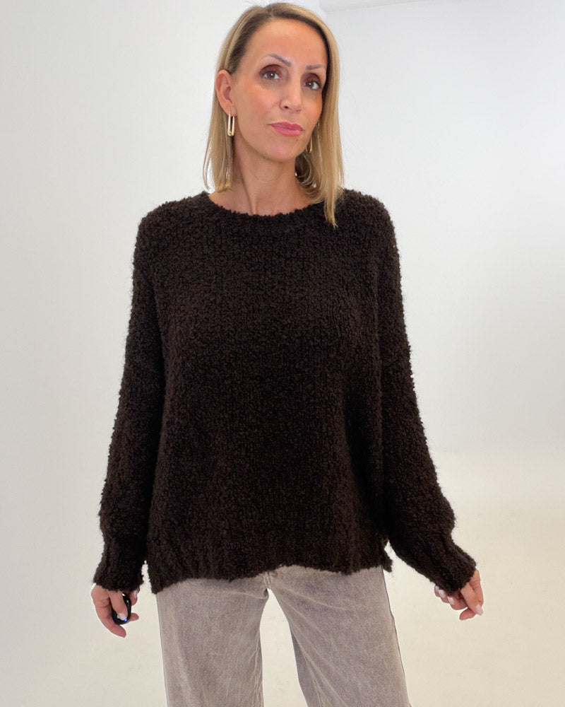 "Bouclé" weicher Oversize Pullover mit Viskose & Alpaka Wolle - dunkelbraun