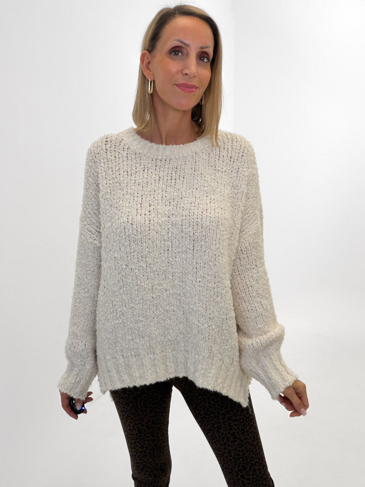 "Bouclé" weicher Oversize Pullover mit Viskose & Alpaka Wolle - creme