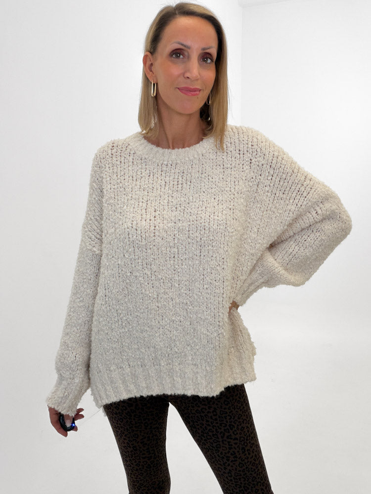 "Bouclé" weicher Oversize Pullover mit Viskose & Alpaka Wolle - creme