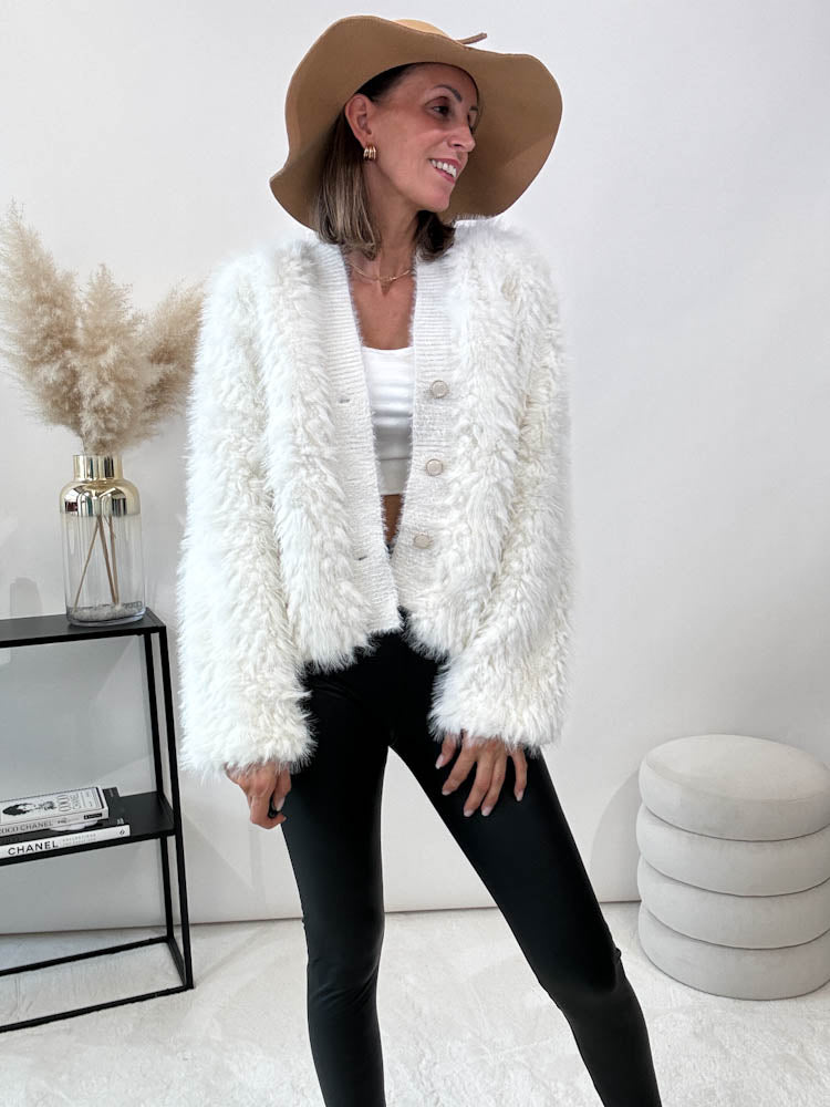 "Emily" kuschelige Fake Fur Jacke - wollweiss