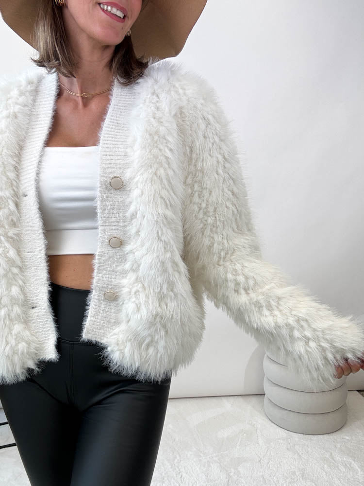 "Emily" kuschelige Fake Fur Jacke - wollweiss