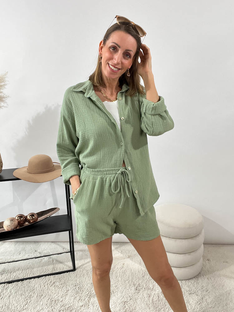 "Musselin Set" Bluse und Short aus Baumwolle - matcha green
