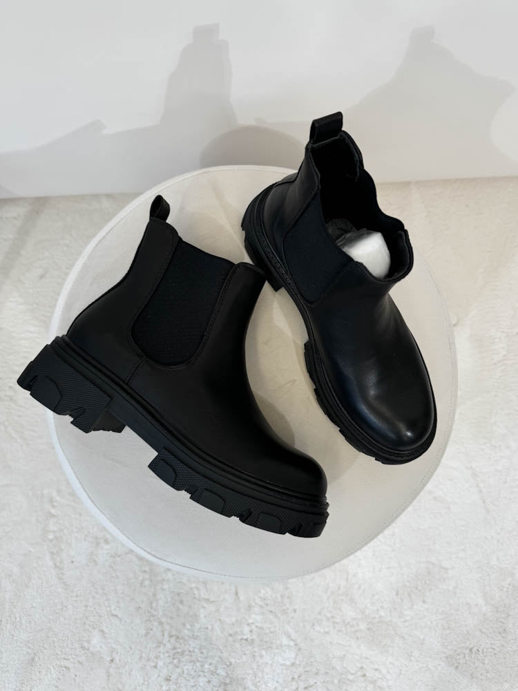 "Fresh" tiefer Chelsea Boots - schwarz