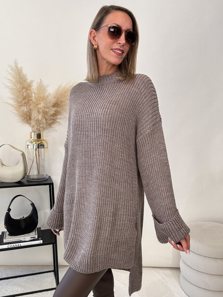 Strickpullover mit Schlitz - mocca