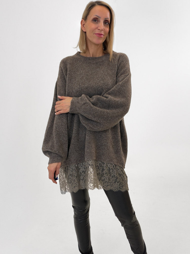 "Suna" langer Pullover mit Spitzendetails aus Alpaka Wolle - mocca