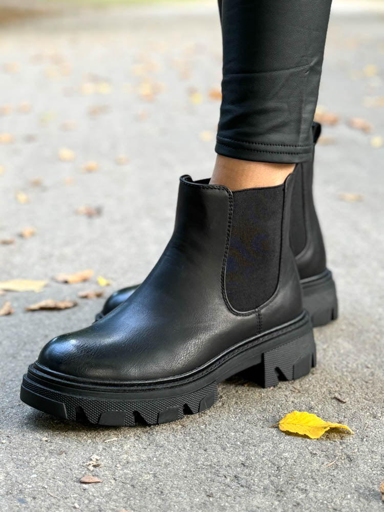 Black chelsea boots dsw online