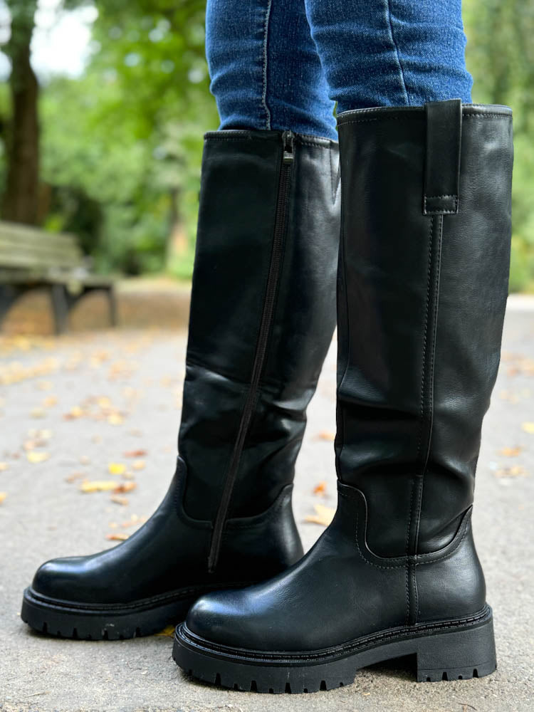 "Trendy High" hoher Stiefel - schwarz