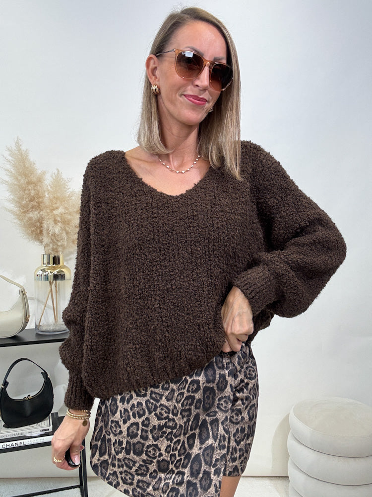 "Bouclé V" kuscheliger Pulli - braun