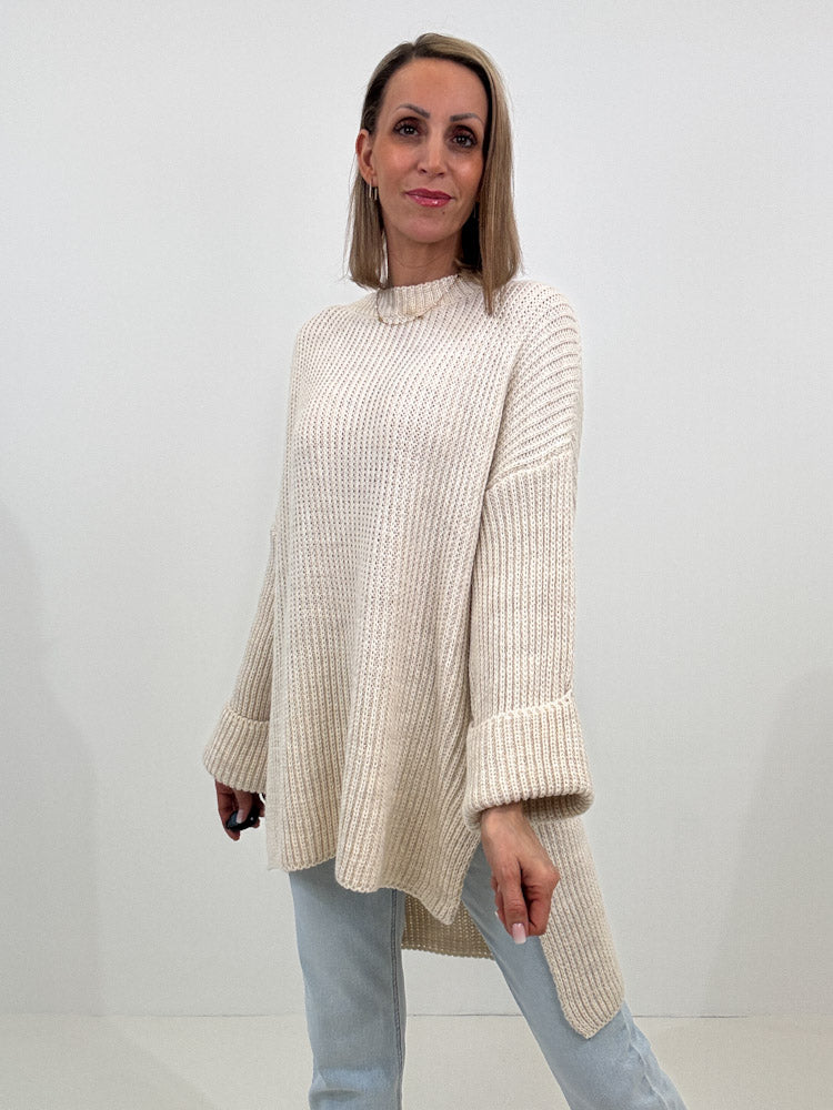 Strickpullover mit Schlitz - beige