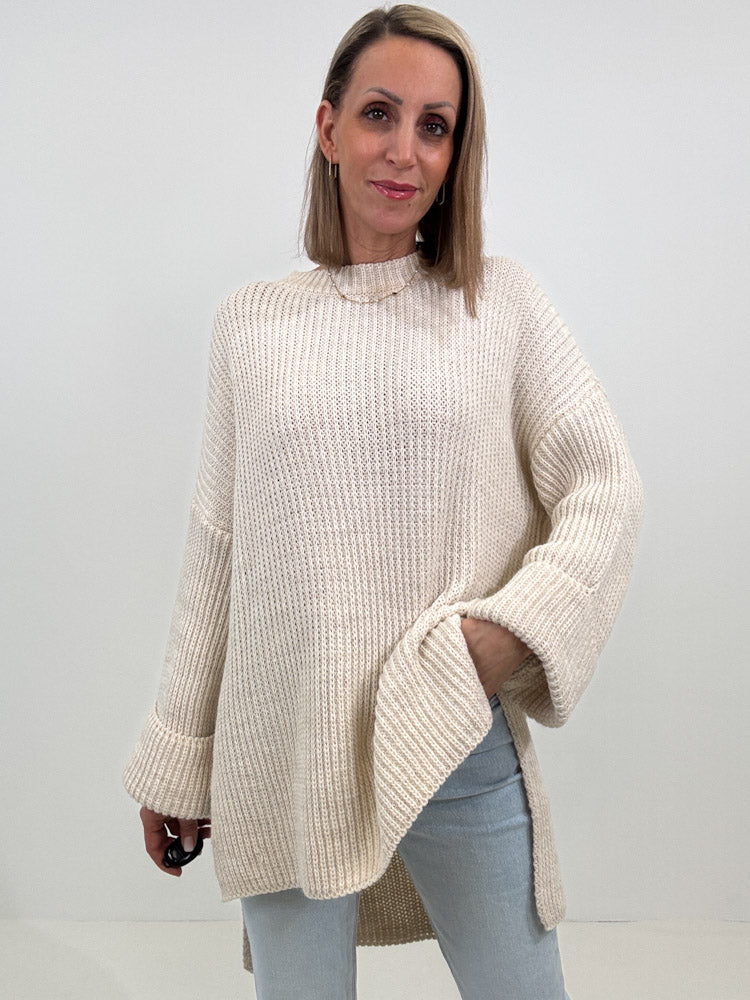 Strickpullover mit Schlitz - beige