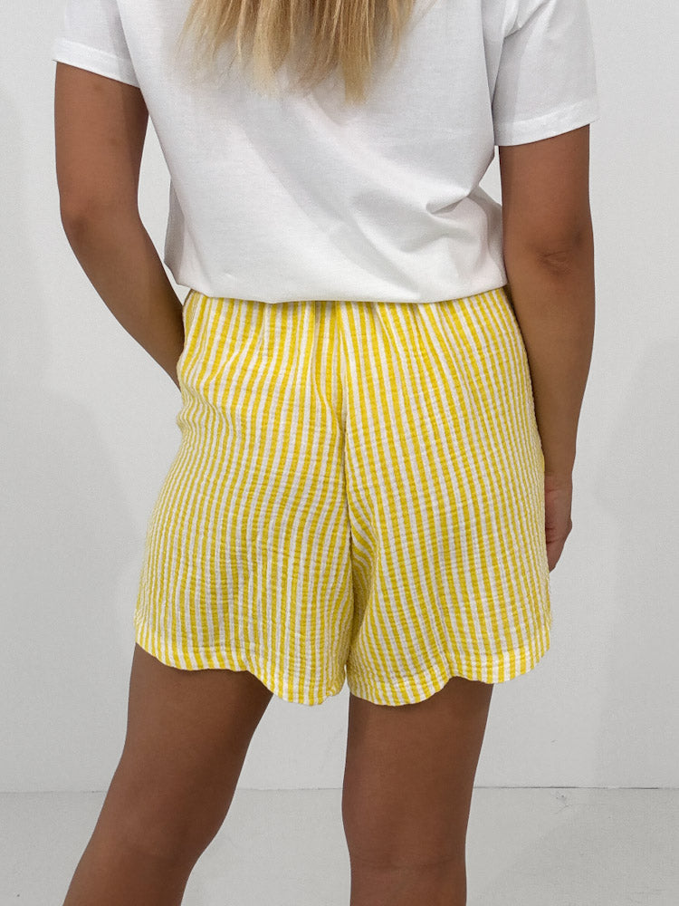 "Shorty Stripes" Short aus Musselin - gelb/weiß