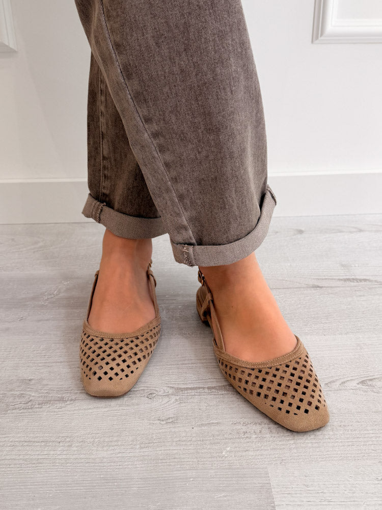 "Desert Chic" Sling Ballerina - beige