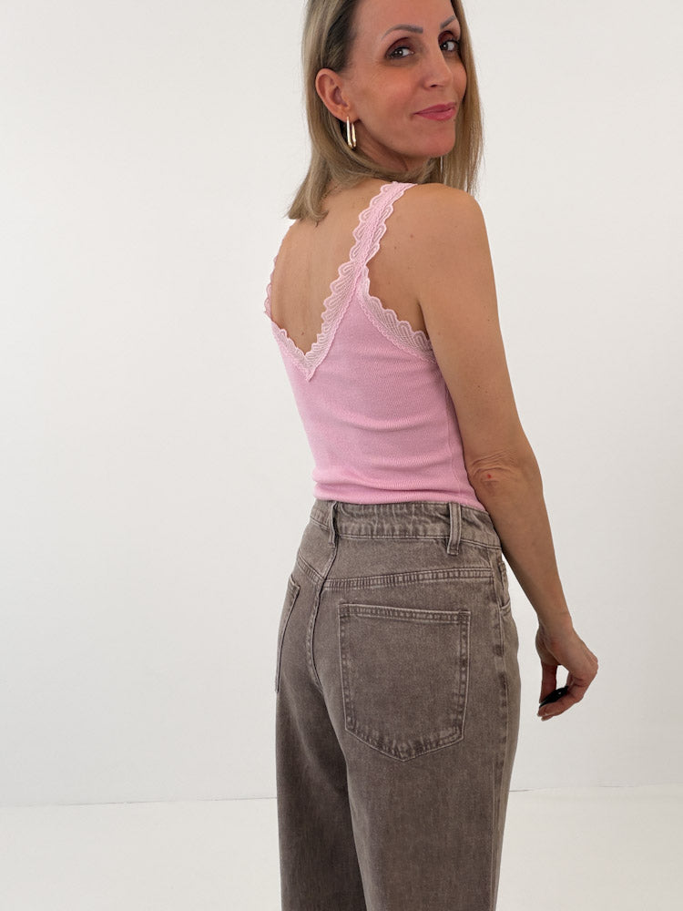 "Veria" weiches Top mit Spitzendetails aus Viscose - rosa