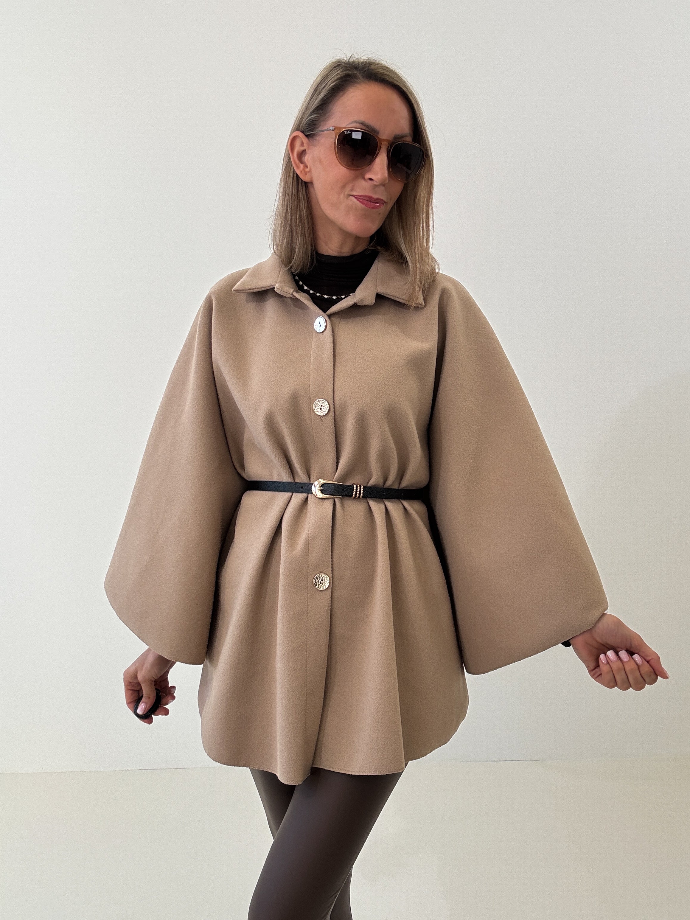 "Barolo" schöner Poncho - camel