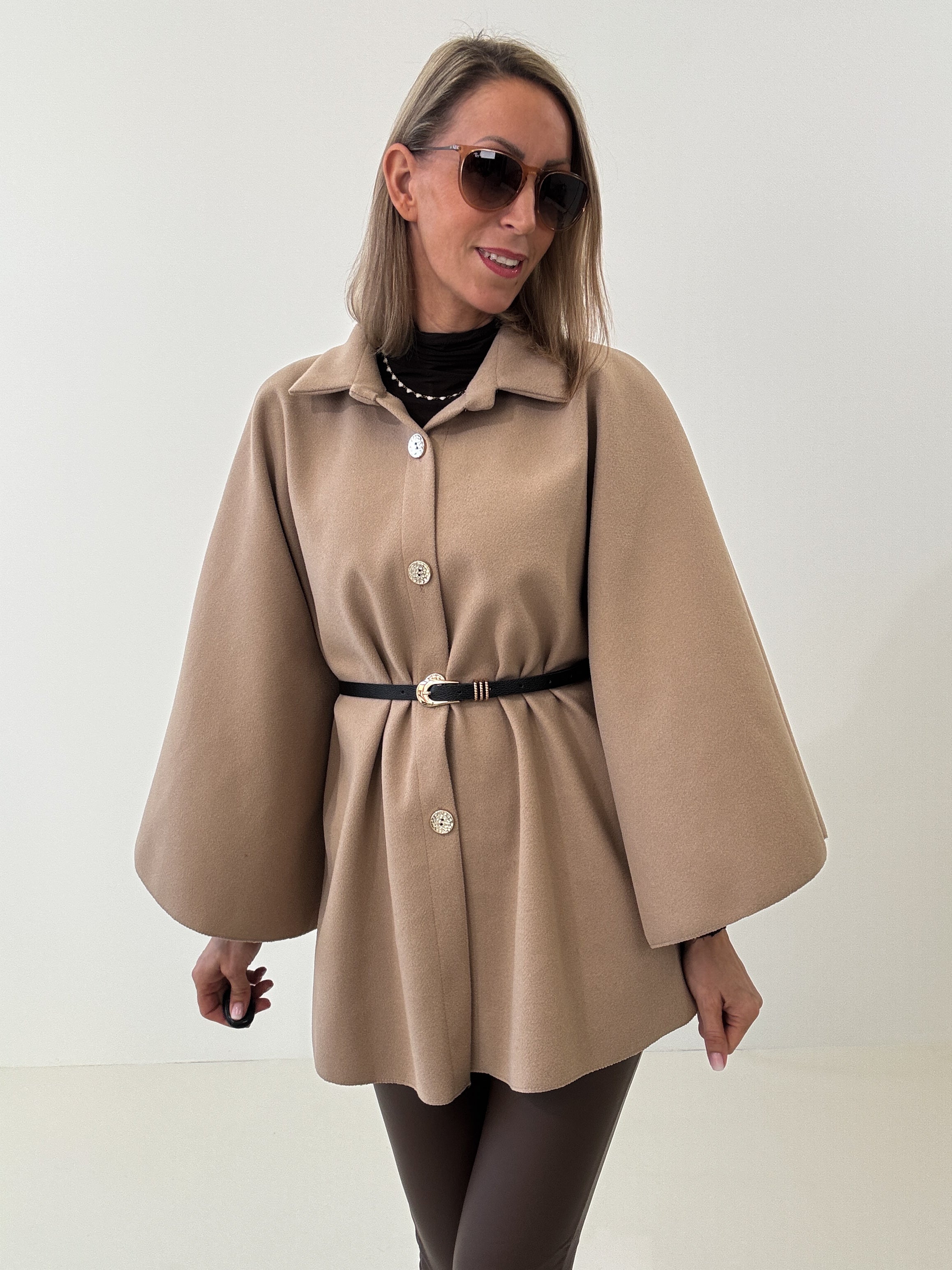 "Barolo" schöner Poncho - camel