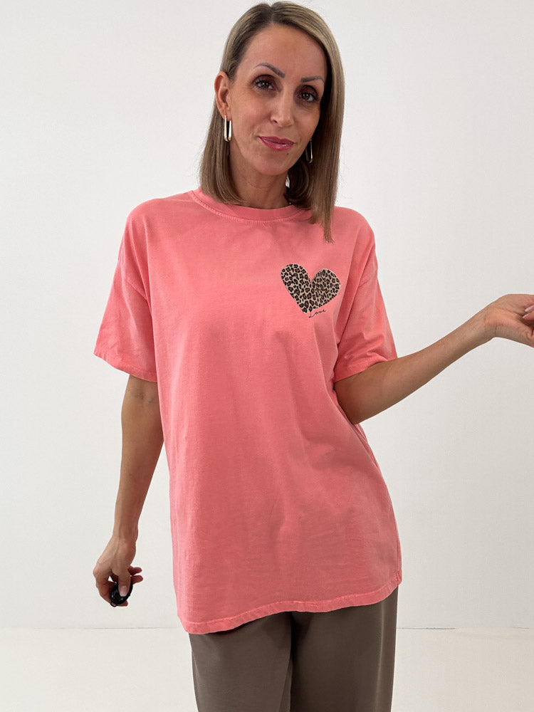 "Amour Leo" Shirt mit Statement - coral