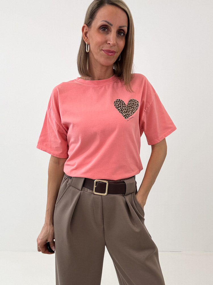 "Amour Leo" Shirt mit Statement - coral