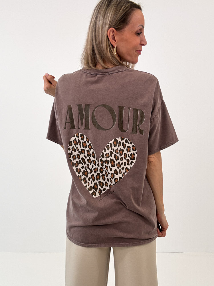 "Amour Leo" Shirt mit Statement - mocca