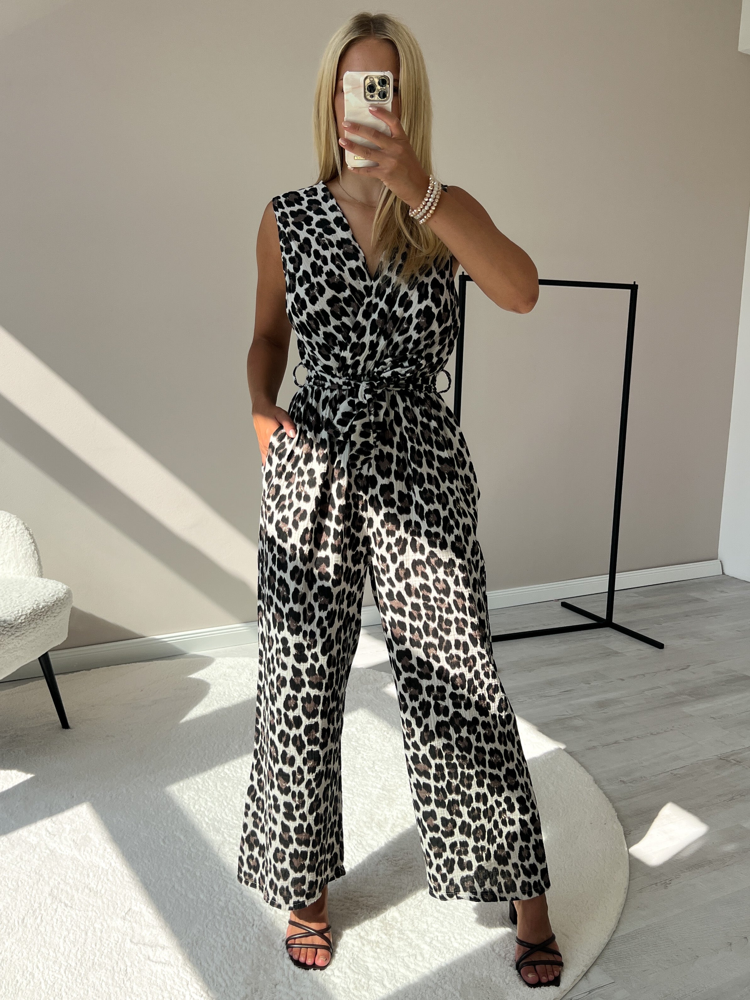 "Waffle Lea" Leo Jumpsuit aus Musselin - weiß